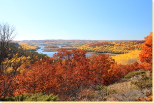 View southeast over Little Cub Bay (Bark Lake) from east viewpoint on Loon-Beaver trail 2016-10-19