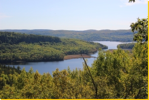 Little Cub Bay (Bark Lake) viewed from east viewpoint on Loon-Beaver trail (2017-10-02)